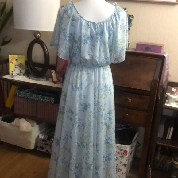 Beautiful vintage 70’s, blue floral, maxi dress - Picture 8 of 9